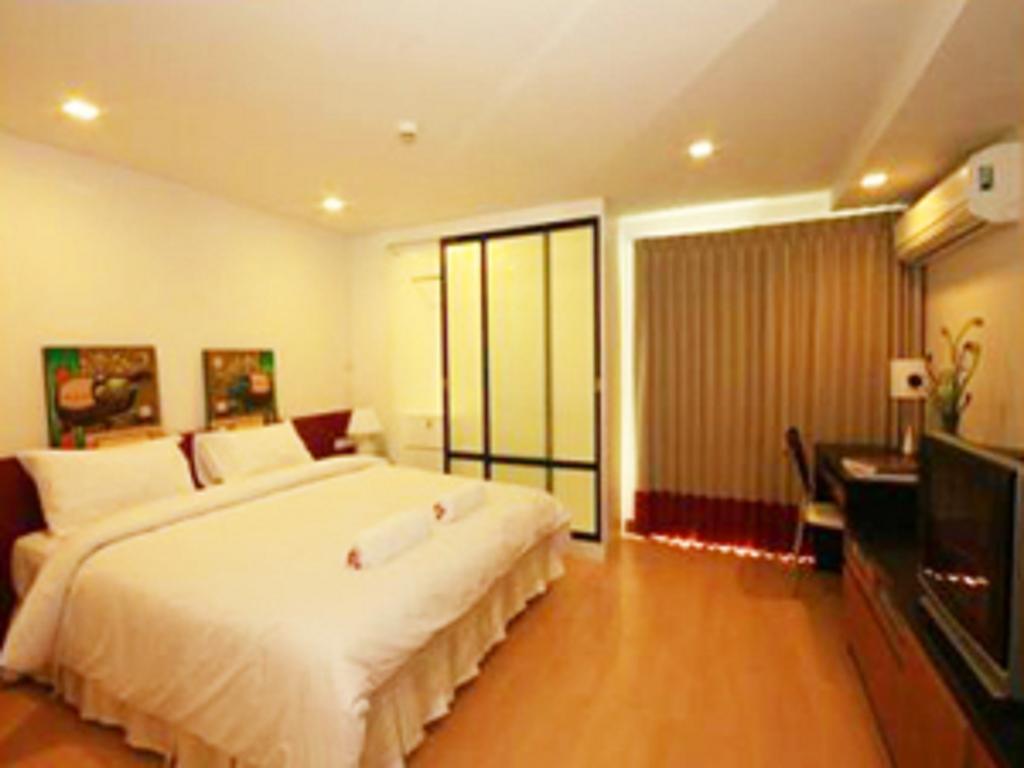 Oyo 4956 Hotel Maharaja Palace Kanpur Habitación foto